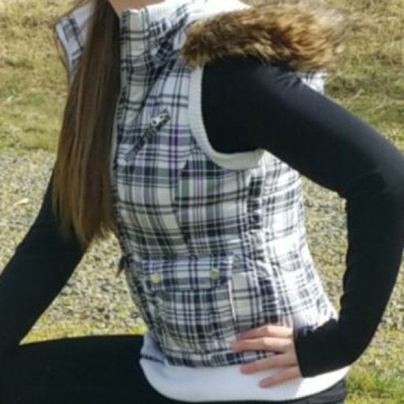 H2j Puffer Vest!!🐡 - Picture 3 of 8